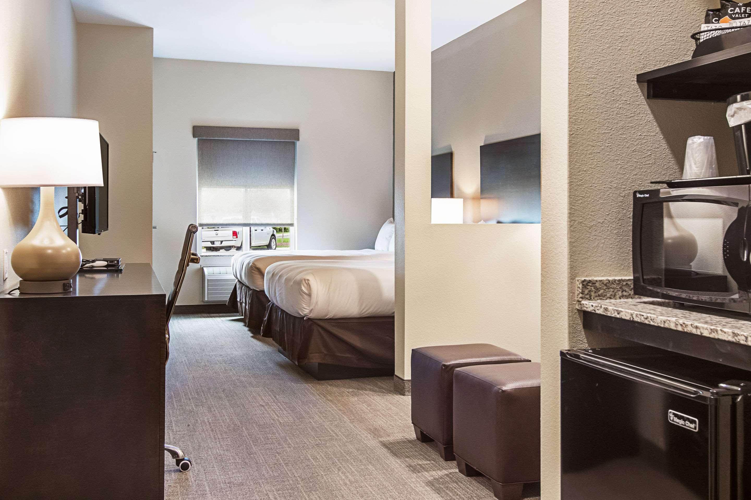 Comfort Suites Wooster Near University Campus Экстерьер фото
