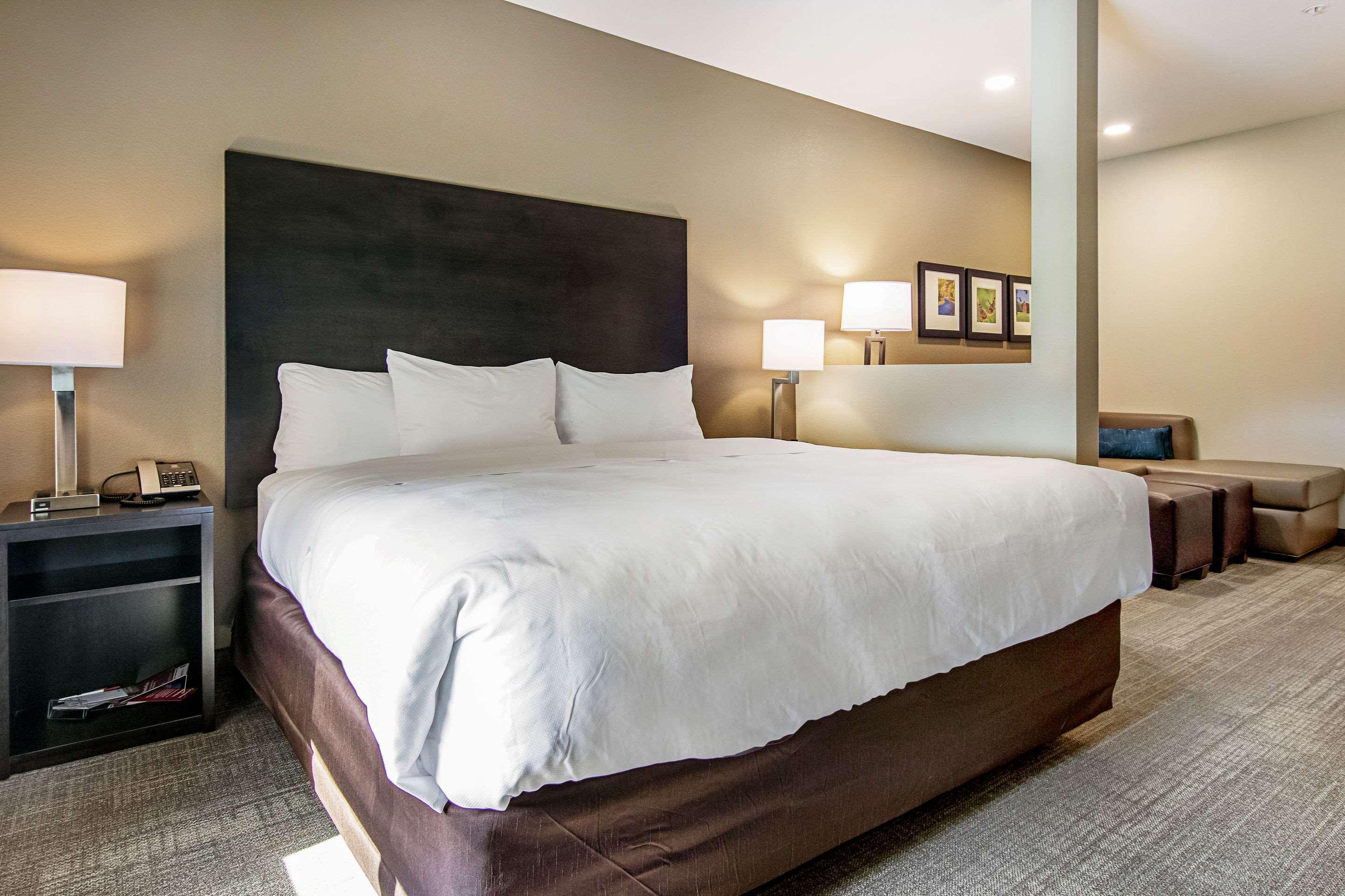 Comfort Suites Wooster Near University Campus Экстерьер фото