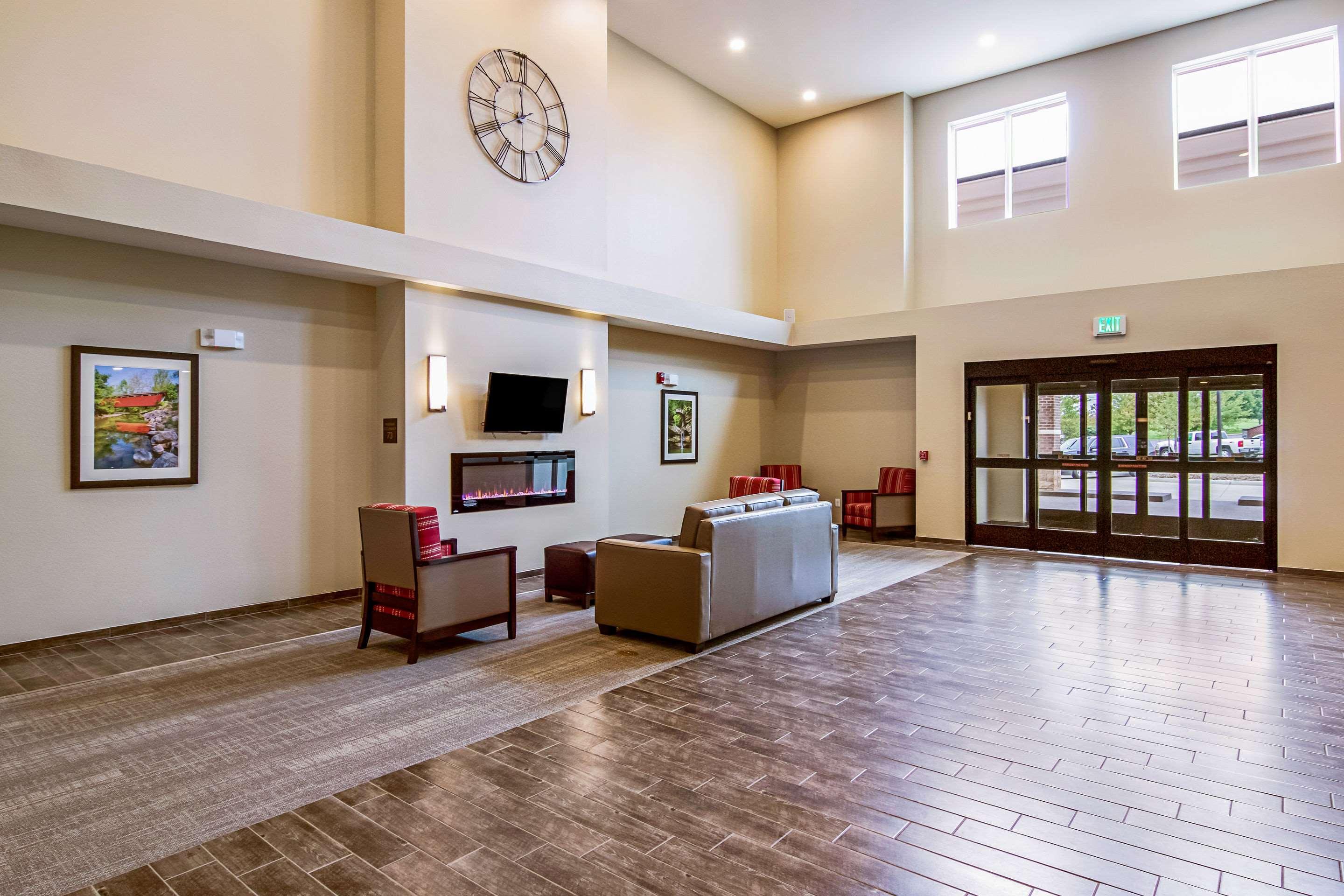 Comfort Suites Wooster Near University Campus Экстерьер фото