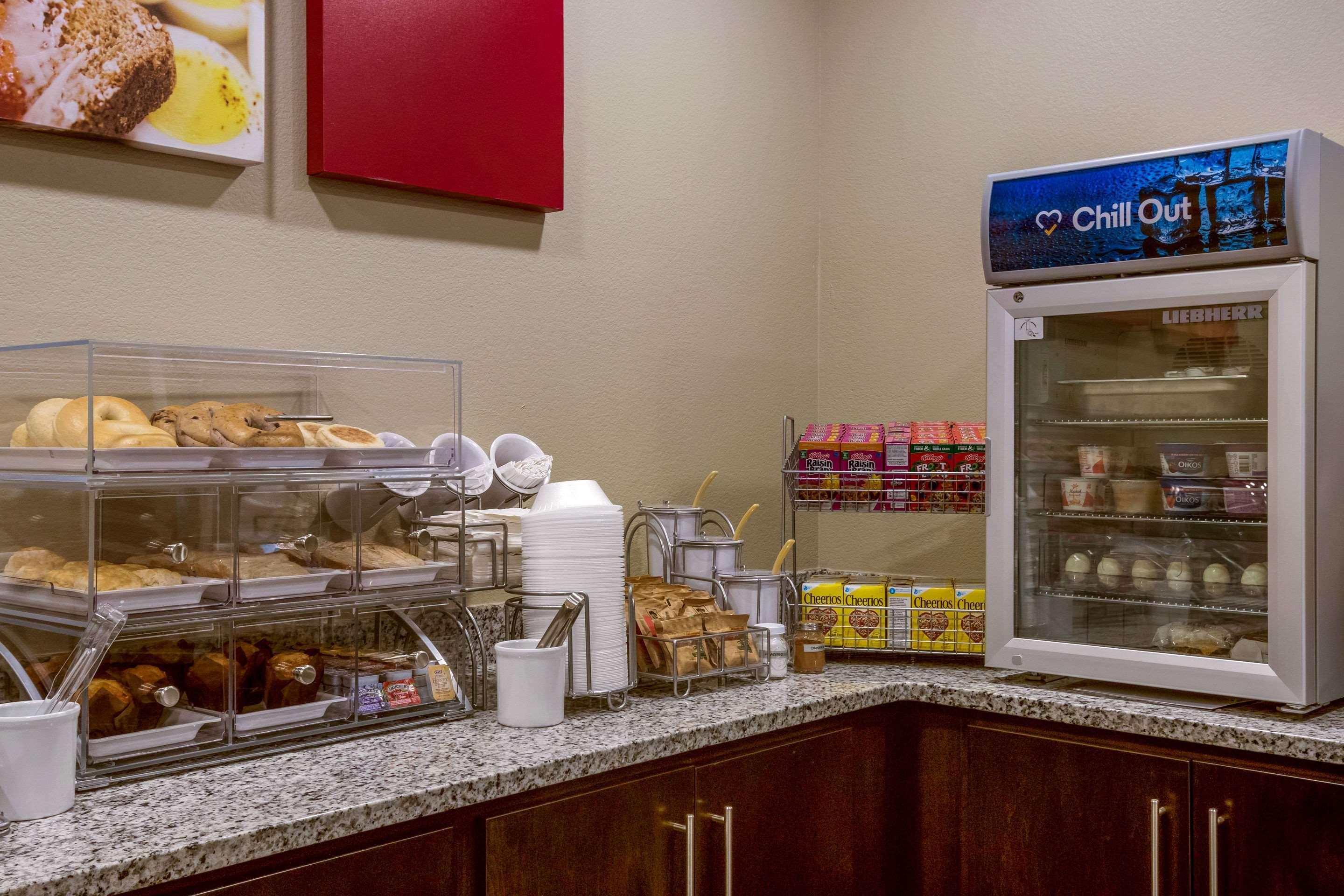 Comfort Suites Wooster Near University Campus Экстерьер фото